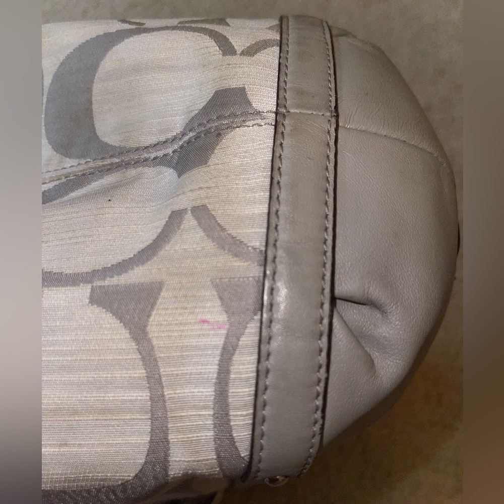 COACH VINTAGE ALEXANDRA CANVAS /LEATHER SHOULDER BAG.          B-157 - Picture 10 of 14